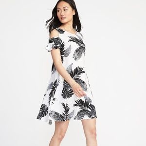 NWoT Old Navy Cold Shoulder Swing Dress